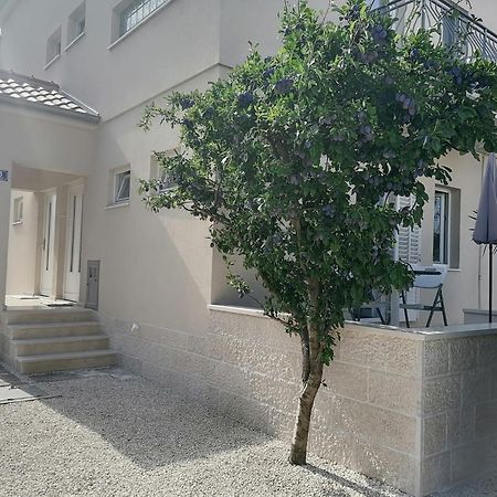 Apartmani Sruk Sukošan Εξωτερικό φωτογραφία